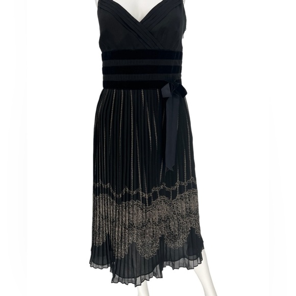 Loft Ann Taylor Black Pleated Cocktail Dress Size 4 - Picture 2 of 9